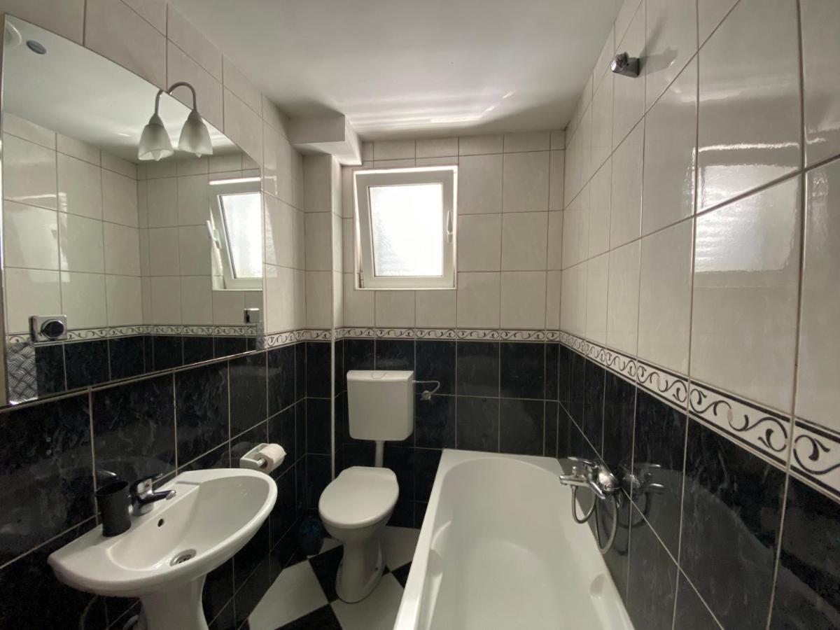 Veselinka Apartments & Rooms بودفا المظهر الخارجي الصورة